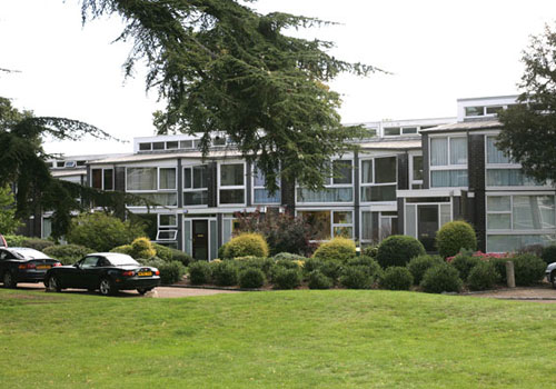 temple2 Eric Lyons-designed Span House on the Templemere Estate, Walton-on-Thames, Surrey