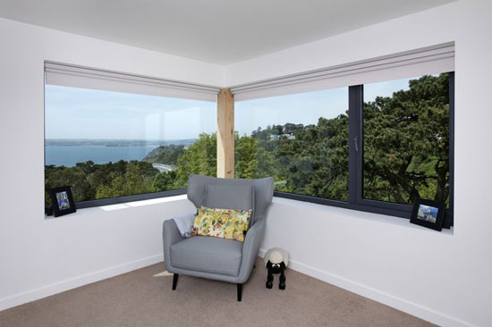 Coastal modernism: Six-bedroom property in Torquay, Devon