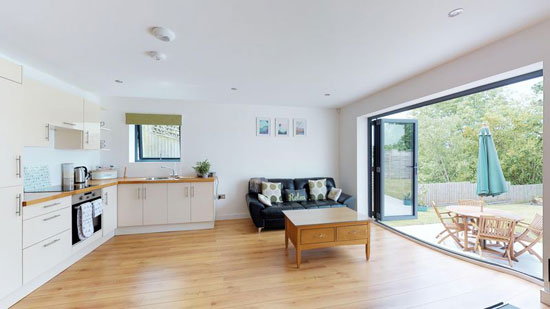 Coastal modernism: Six-bedroom property in Torquay, Devon