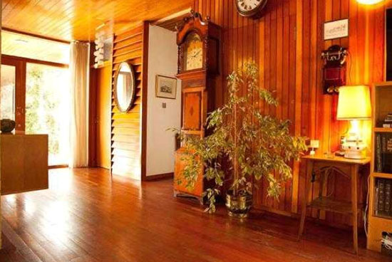 1960s Alan Reiach-designed midcentury modern property in Torphichen, West Lothian, Scotland