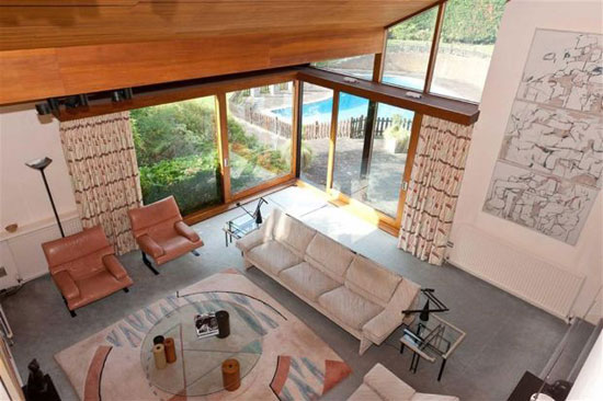 tot2 1970s L.R.Harbison-designed Longbourne house in Totteridge, Barnet