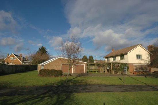 On the market: 1950s architect-designed three bedroom house in Towcester, Northamptonshire