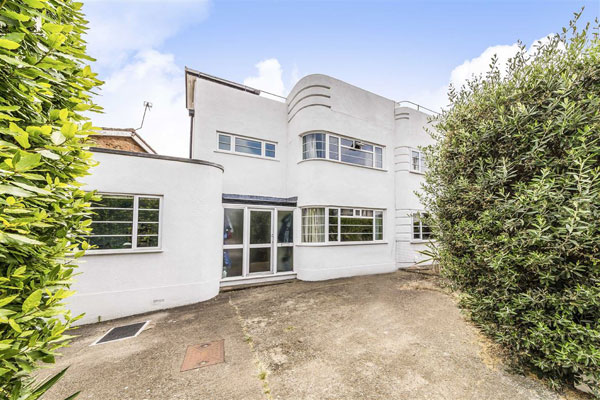 1930s art deco property in Twickenham, Great London