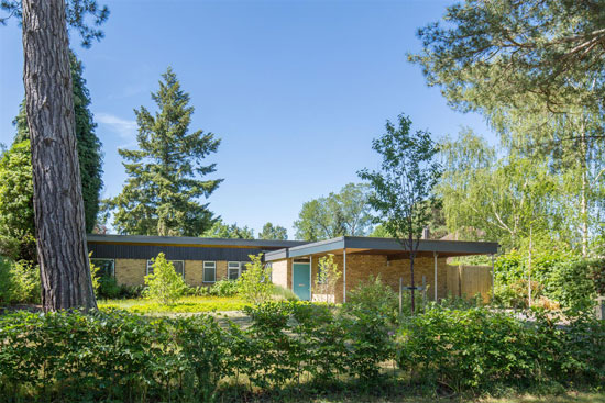 1960s midcentury modern house in Uckfield, East Sussex