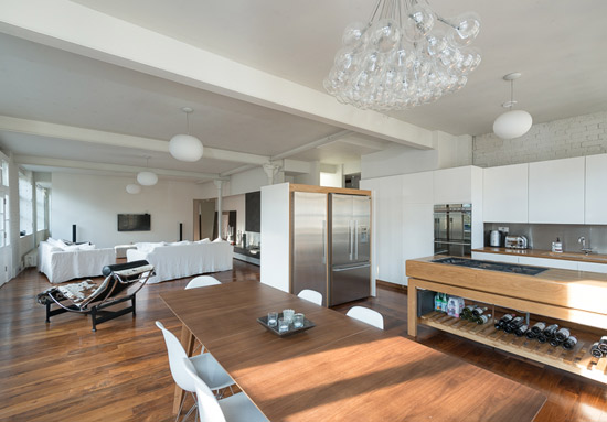 Two-bedroom warehouse conversion apartment in London N1