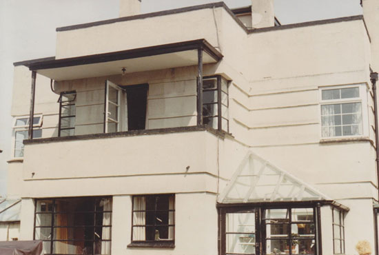 The pre-restoration 1930s art deco property in Shrewsbury, Shropshire