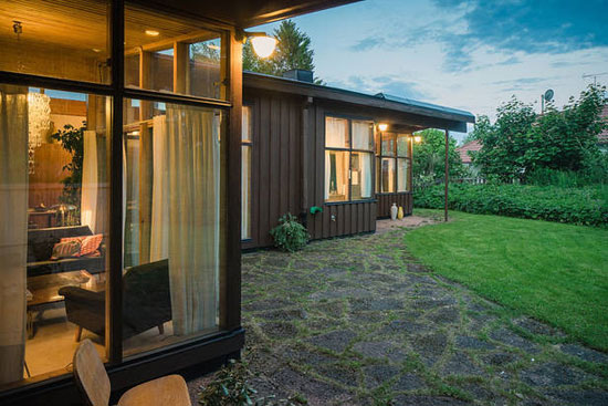 1950s Greta Magnusson Grossman-designed Villa Sundin in Hudiksvall, Sweden