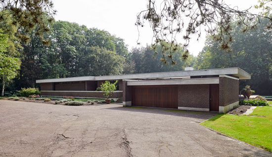 1960s Emiel Van Loven modern house in Geel, Antwerp, Belgium