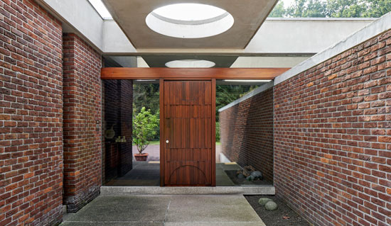 1960s Emiel Van Loven modern house in Geel, Antwerp, Belgium