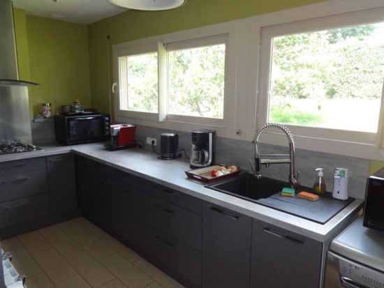 1960s modernist property in Vierzon, Cher, central France