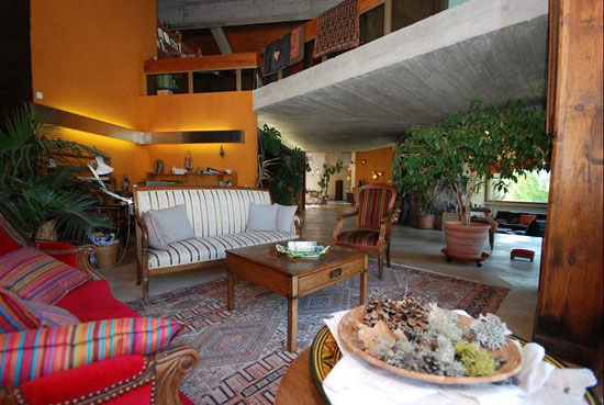 1960s six-bedroom modernist property in Les Vigneaux, Hautes-Alpes, Southeastern France