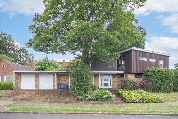 1960s modern house in Welwyn Garden City, Hertfordshire