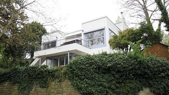 1930s Walter Loos-designed Haus Luser in Kritzendorf, Austria