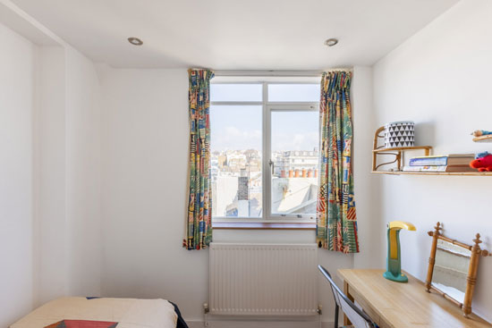 Apartment in 1930s Wells Coates Embassy Court building in Brighton, East Sussex