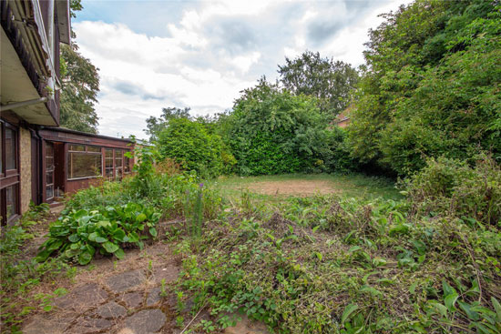 1960s modern house in Welwyn Garden City, Hertfordshire