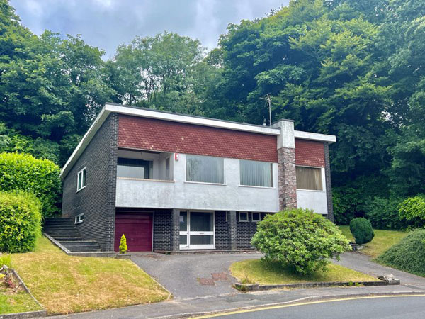 4. 1960s modern house and time capsule in Plymouth, Devon