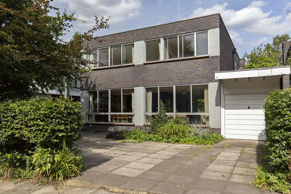 40. 1960s modern house in Kenwood, London N6