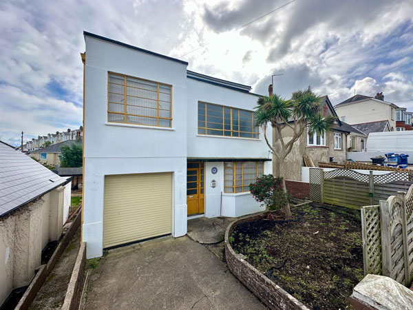 5. Art deco-style house in Paignton, Devon