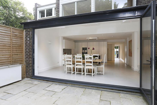 1970s modernist townhouse in Wimbledon, London SW19