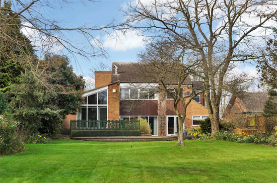 1960s architect-designed property in Wanlip, Leicestershire