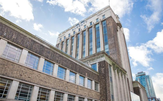 Art deco apartment: Flat in the 1930s Wallis, Gilbert and Partners-designed Wallis House in Brentford, London TW8