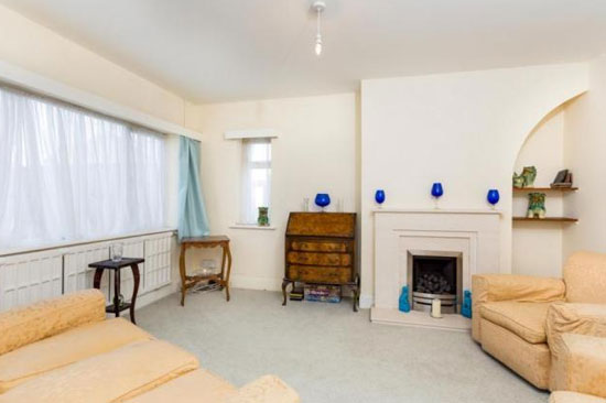 Five-bedroom 1930s art deco property in Middleton On Sea, West Sussex