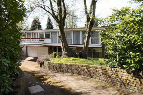 Midcentury-style Hornbeam Villa in Welwyn Garden City, Herts