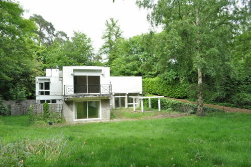 In need of renovation: 1970s modernist five-bedroomed property on the Wentworth Estate, Surrey