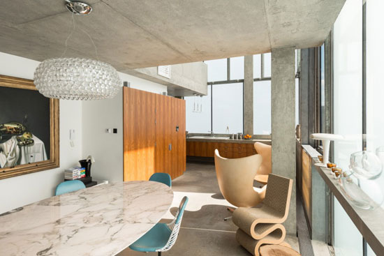 William Russell-designed contemporary modernist property in London E2