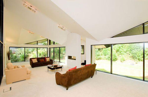 wigan4 Five-bedroomed contemporary property in Parbold, near Wigan, Lancashire