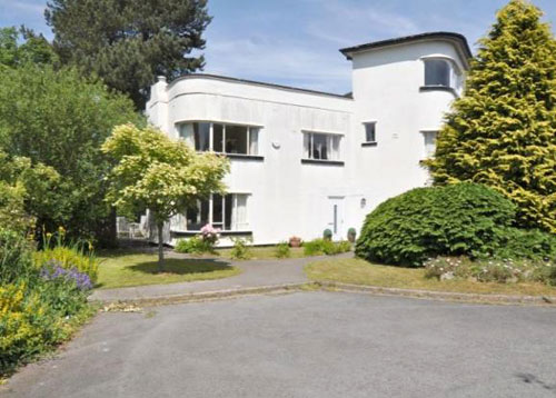 will1 Five-bedroomed 1930s art deco house in Willaston, Wirral, Cheshire