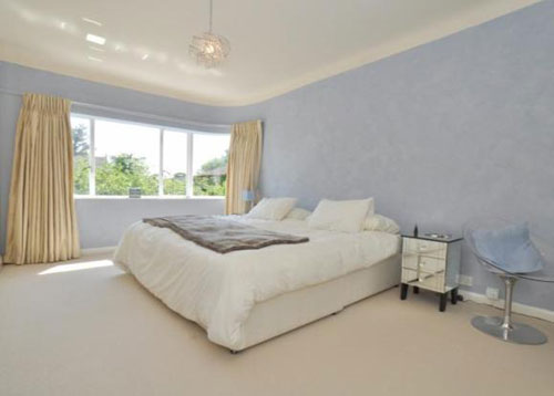 will4 Five-bedroomed 1930s art deco house in Willaston, Wirral, Cheshire