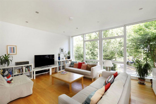 1960s modernist townhouse in Wimbledon, London SW19