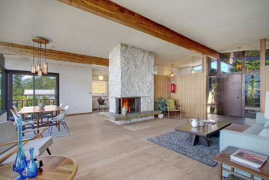 1960s Lawrence & Hazen-designed midcentury property in Seattle, Washington, USA