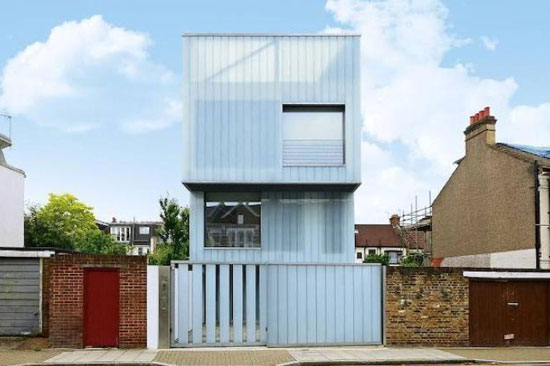 Two-bedroom low-energy modernist property in Clapham Park, London SW2