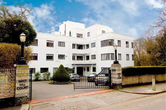 Two-bedroom apartment in the 1930s art deco West Hill Court, Highgate, London N6
