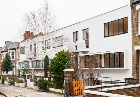 1930s Berthold Lubetkin-designed five-bedroom modernist property in London SE18