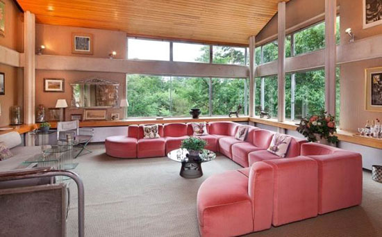 1970s Hal Moggridge-designed Youlbury House in Oxford, Oxfordshire